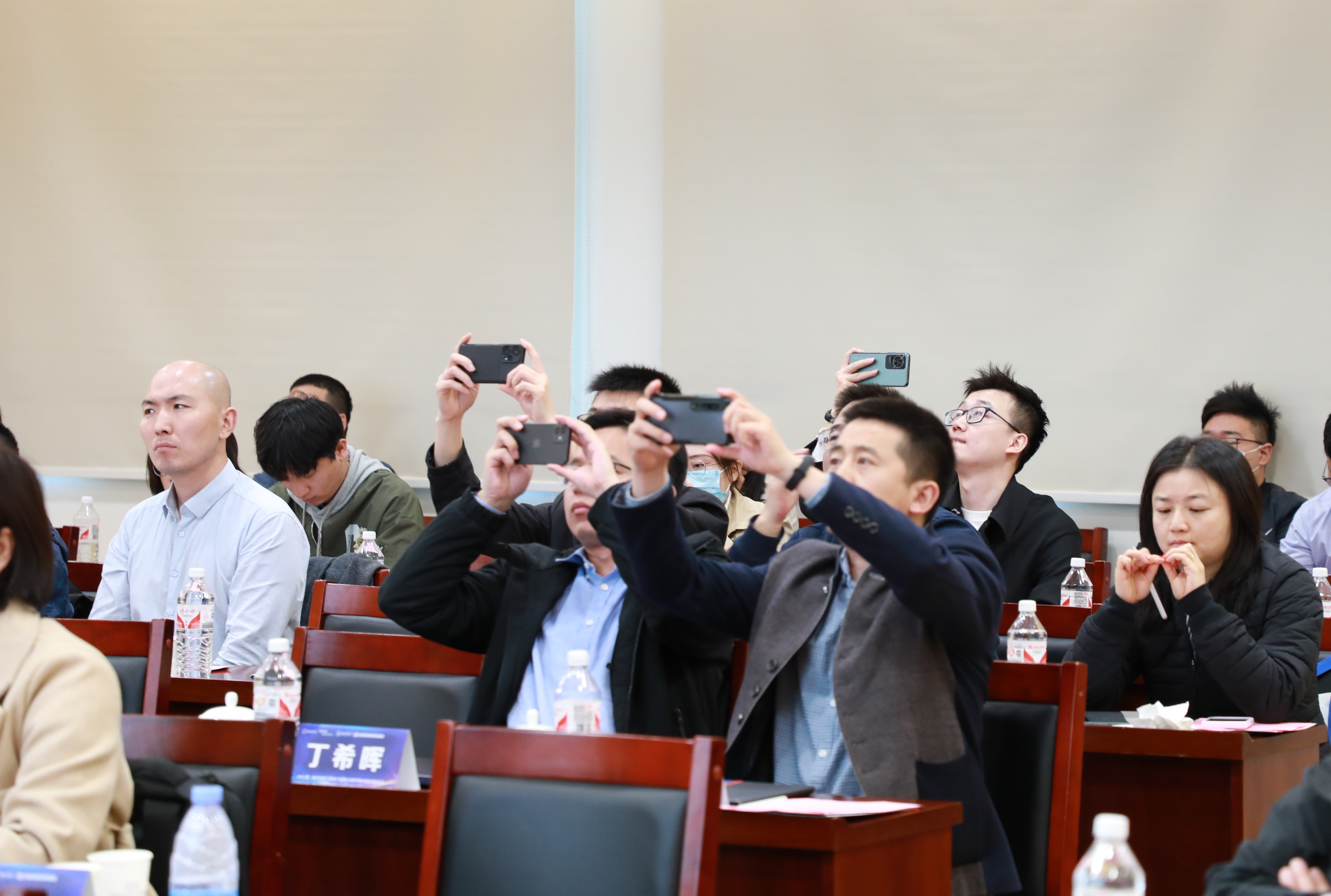圖13.jpg